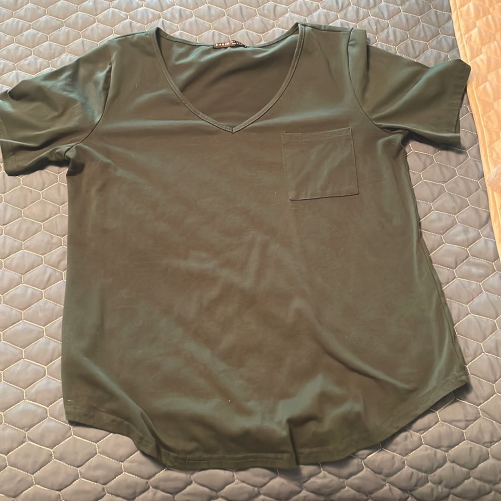 Hunter green Shein pocket t shirt